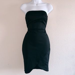 ✨ NWT Club L Little Black Strapless Mini Dress